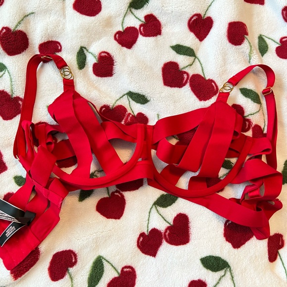 bra - Picture 3 of 4